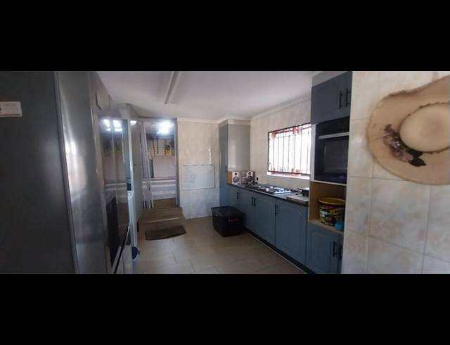 4 BEDROOM HOUSE FOR SALE IN PRIMROSE